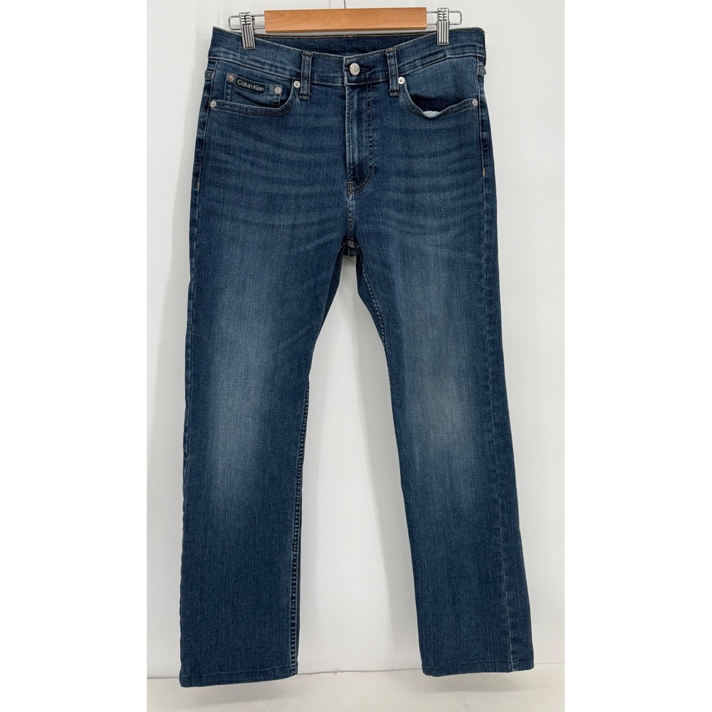 Calvin Klein Mens Straight Leg Jeans Medium Wash‎ Blue Denim W30xL30